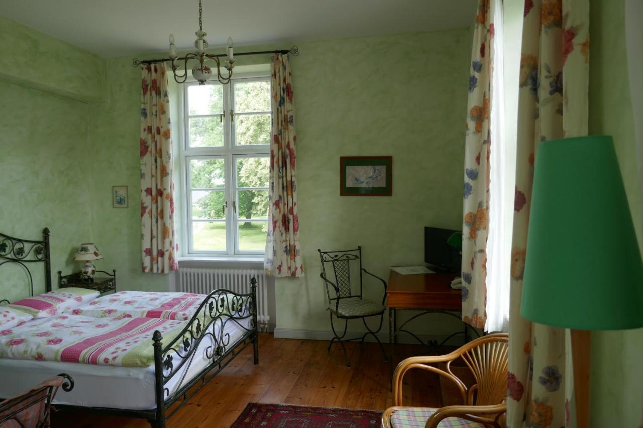 Kolzow Landhaus Schloss Koelzow מראה חיצוני תמונה