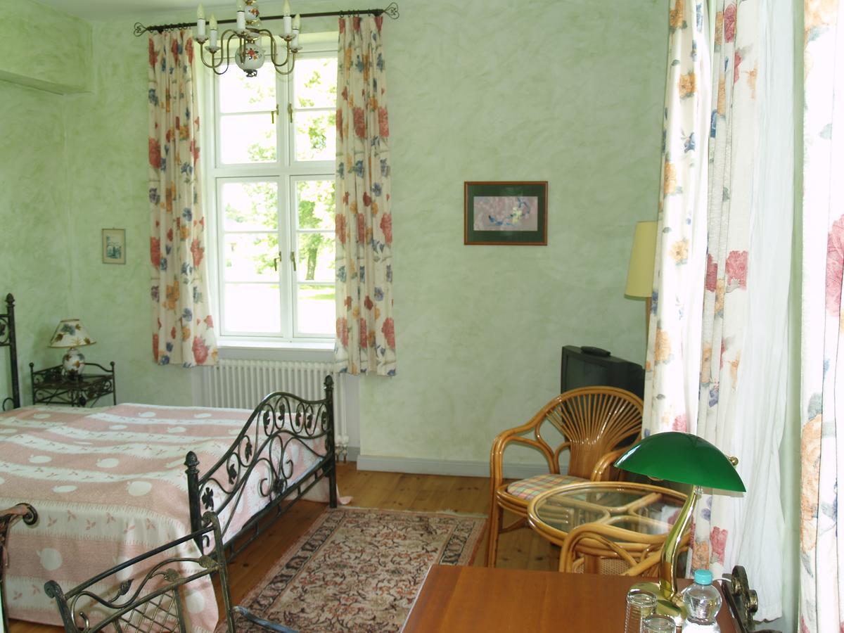 Kolzow Landhaus Schloss Koelzow מראה חיצוני תמונה