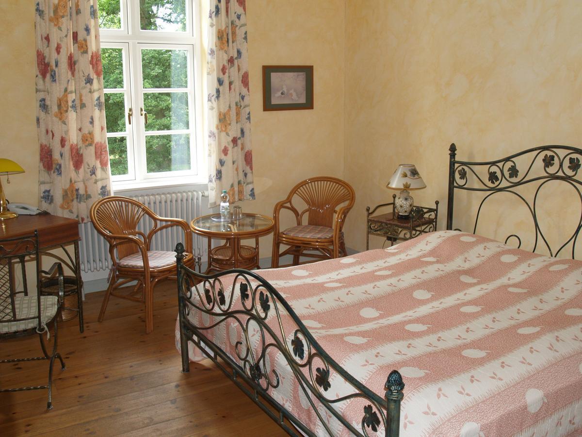 Kolzow Landhaus Schloss Koelzow מראה חיצוני תמונה